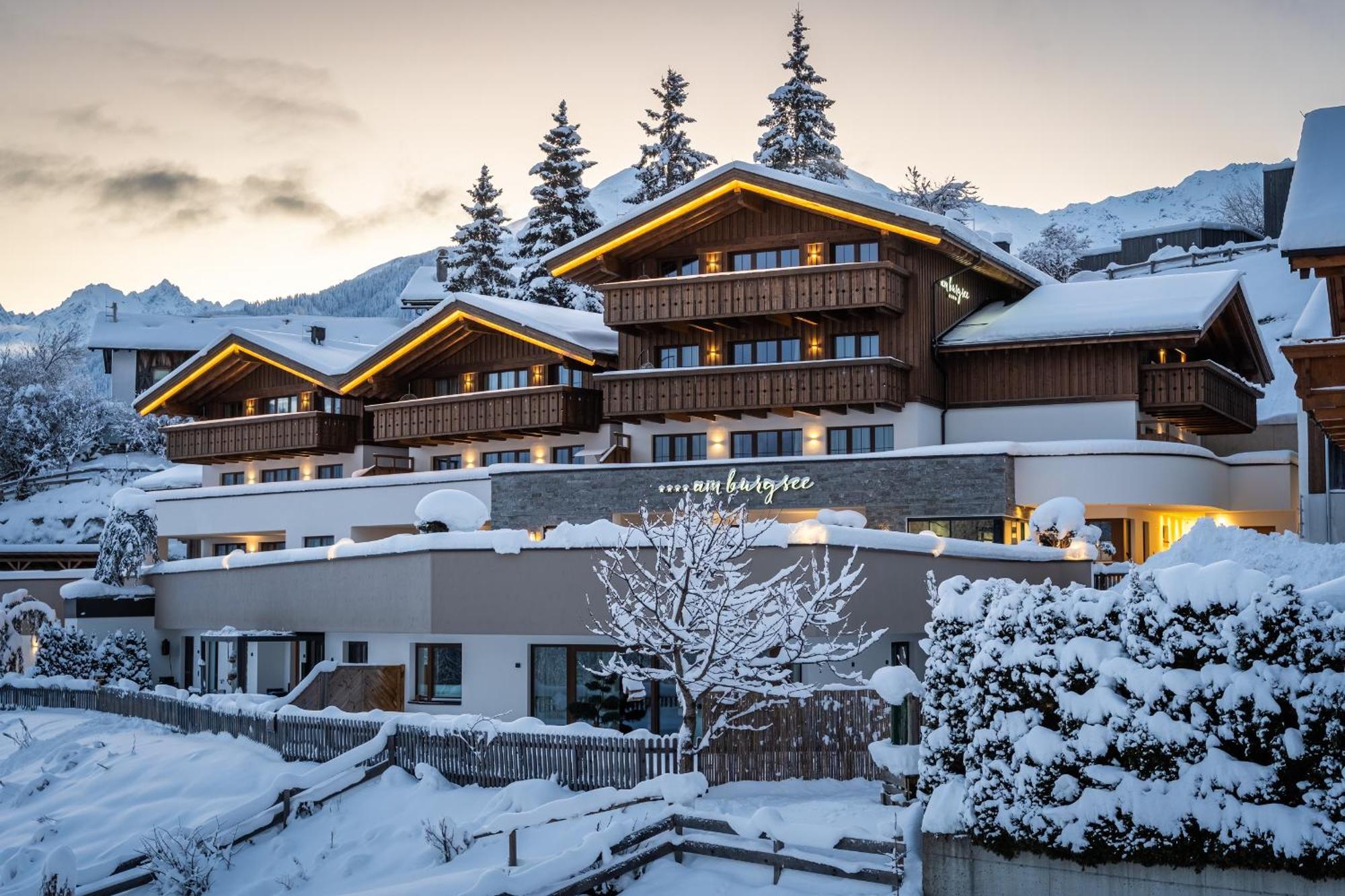 Alpin Chalet Am Burgsee Ладис Екстериор снимка