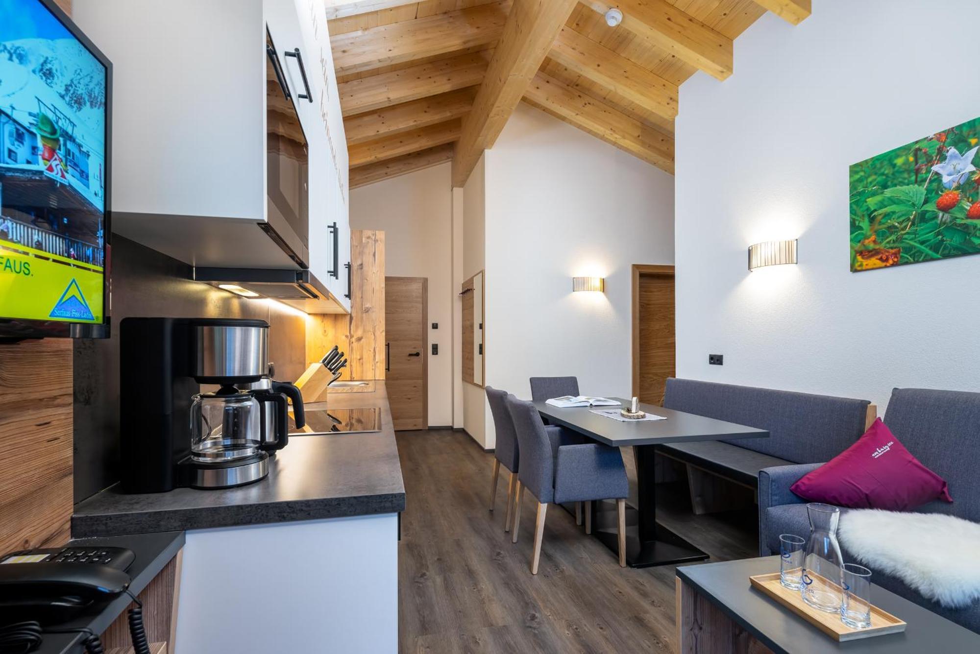 Alpin Chalet Am Burgsee Ладис Екстериор снимка